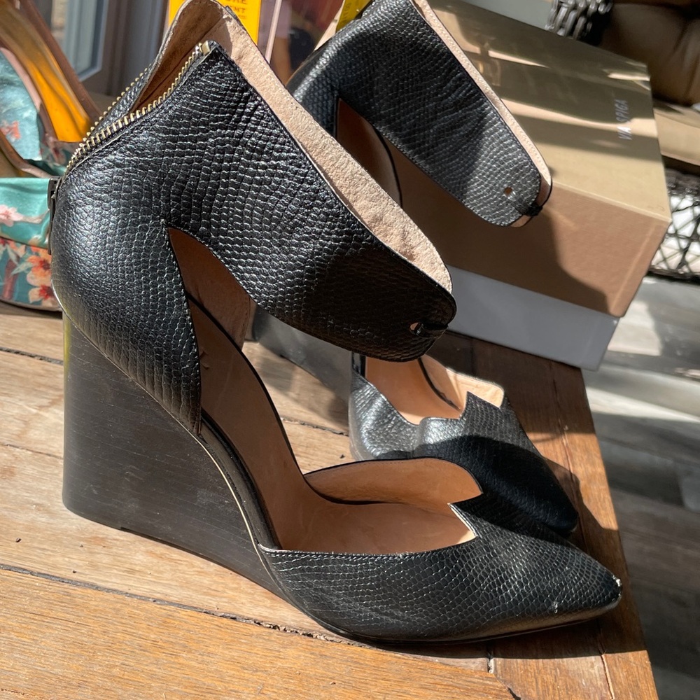 Black Wedge Heel Women Shoes